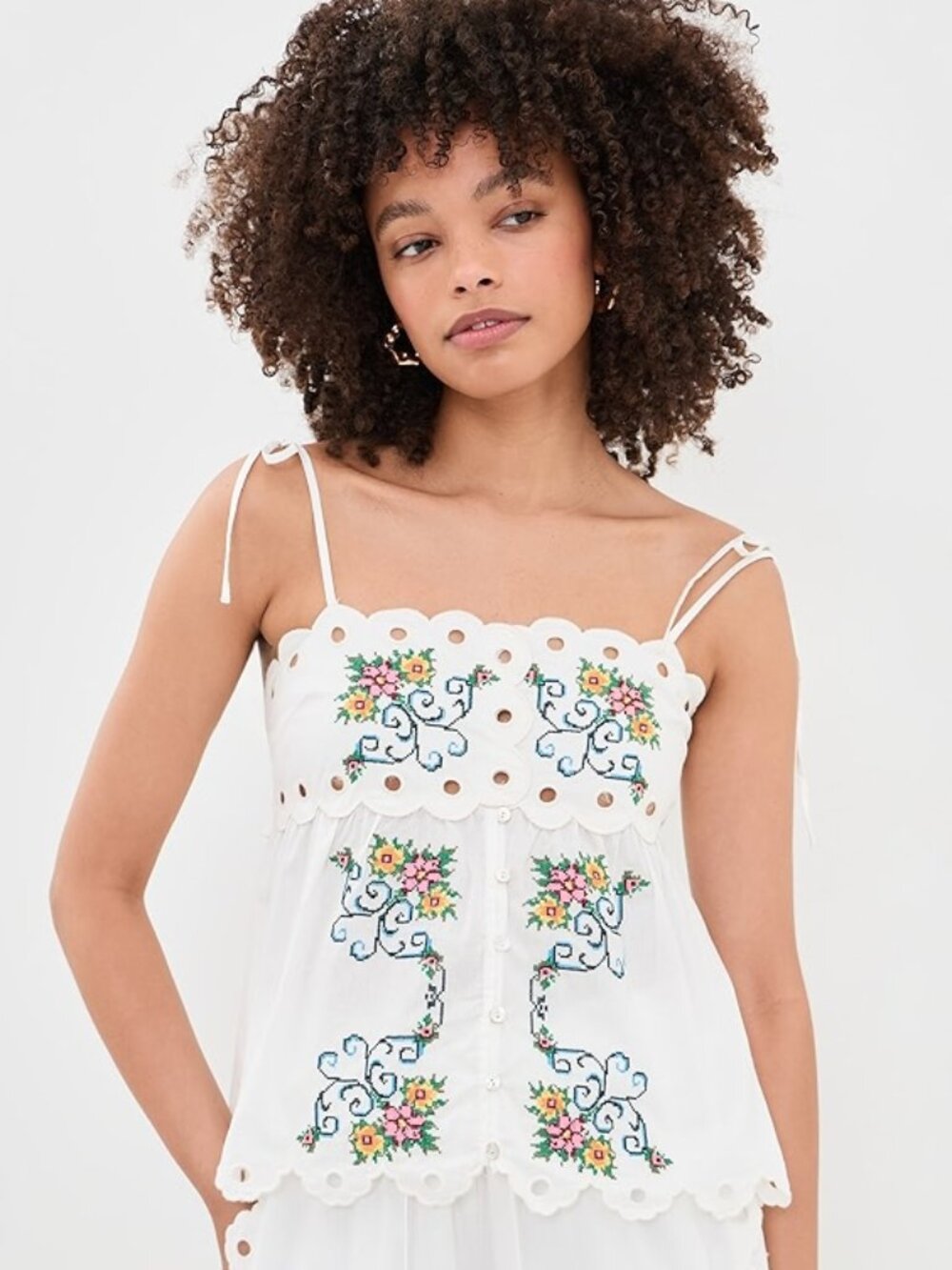 NWOT ANTHROPOLOGIE MOON RIVER Scallop Floral Embroidered Boho Cottagecore Top M